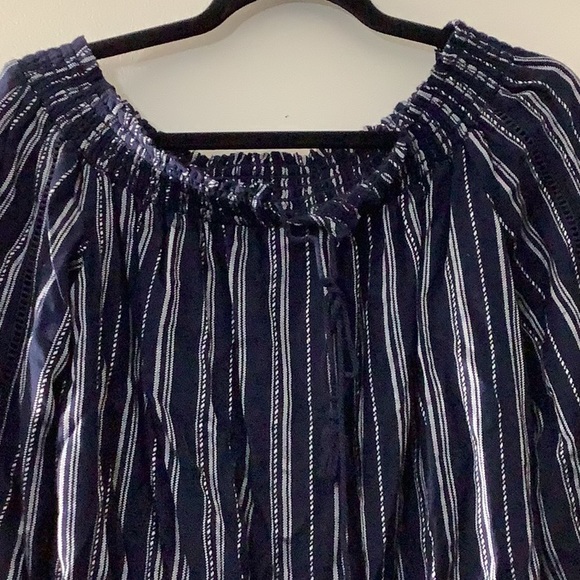 Xhilaration Off The Shoulder Top - Picture 3 of 6